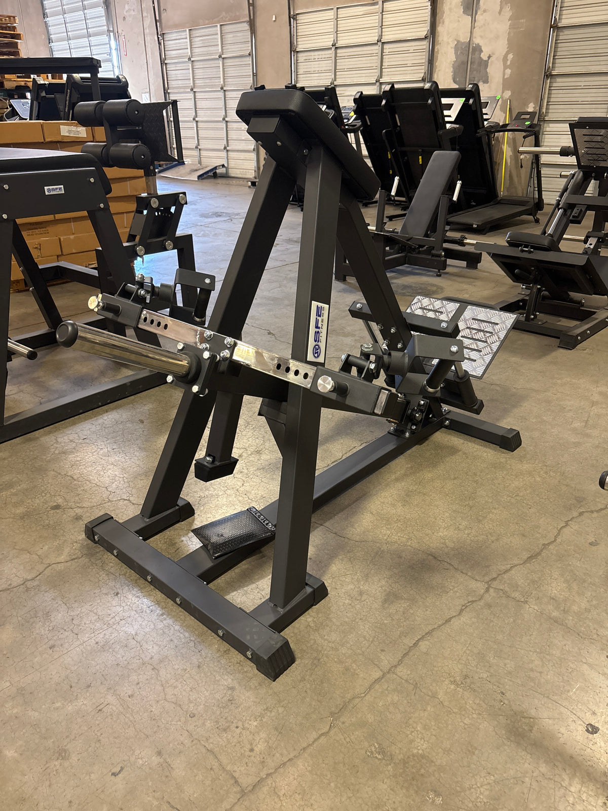 Adjustable Plate-Loaded T-Bar Row Machine