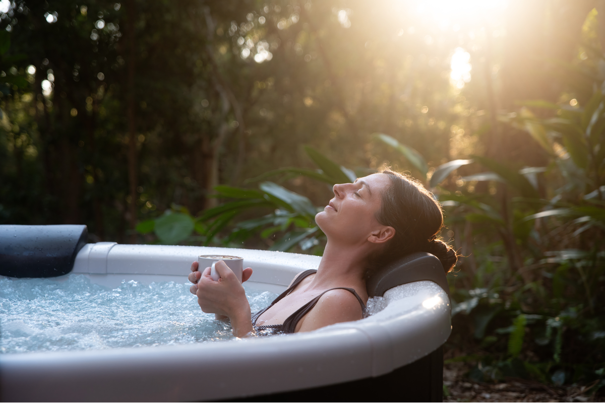 MSpa Denver Frame Series 6-Person Hot Tub & Spa