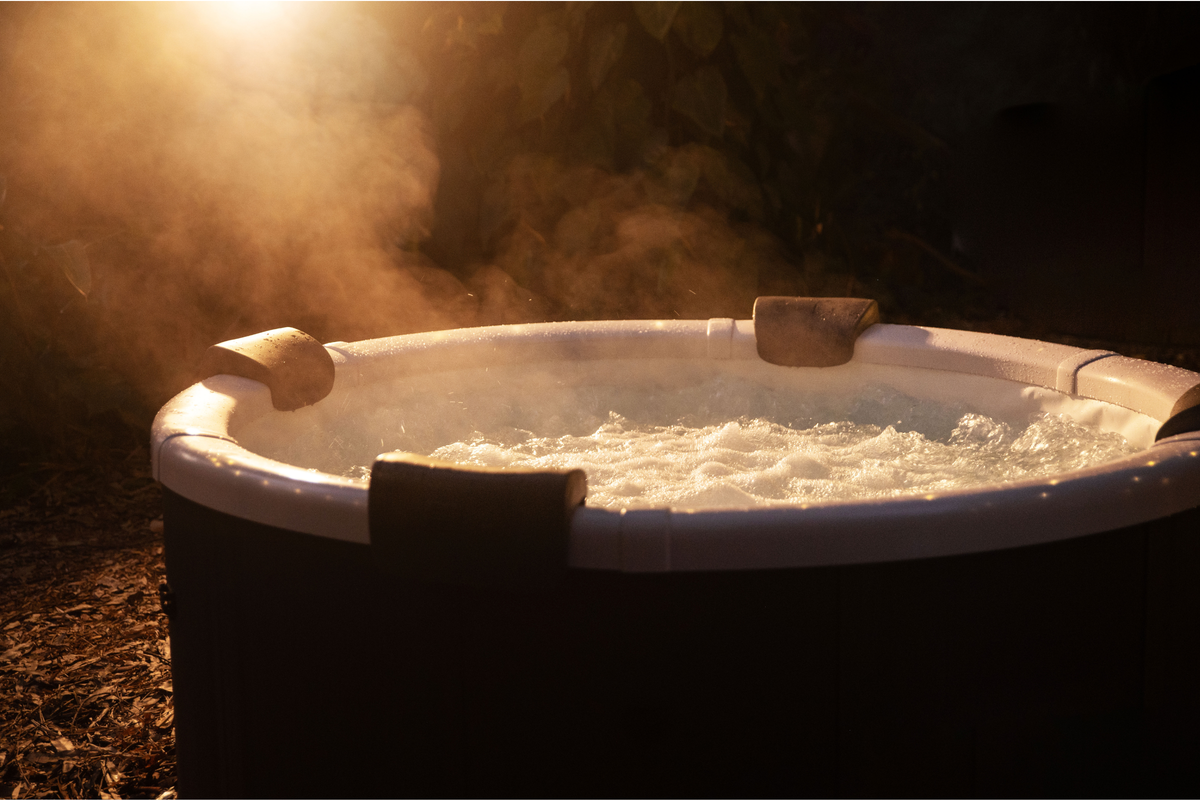 MSpa Denver Frame Series 6-Person Hot Tub & Spa