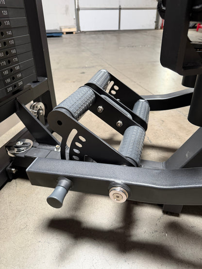 SFE Selectorized Hip Abductor & Adductor Machine