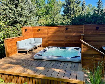 Alpine Outdoor Hot Tub for Up to 7 People