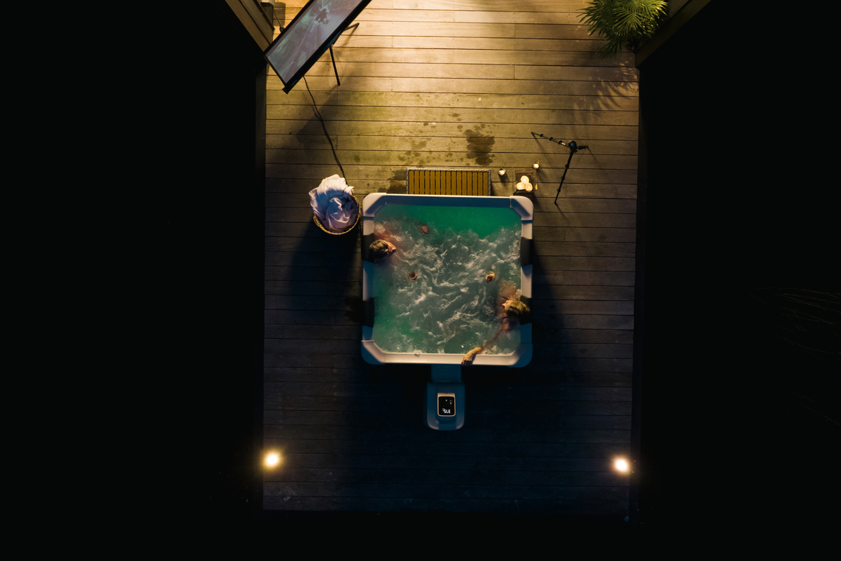 MSpa Oslo Frame Series 6-Person Hot Tub