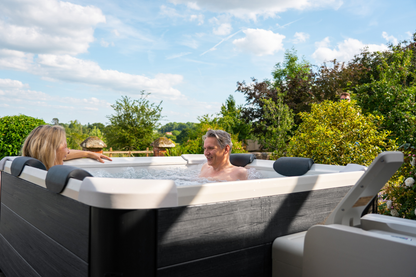 MSpa Oslo Frame Series 6-Person Hot Tub