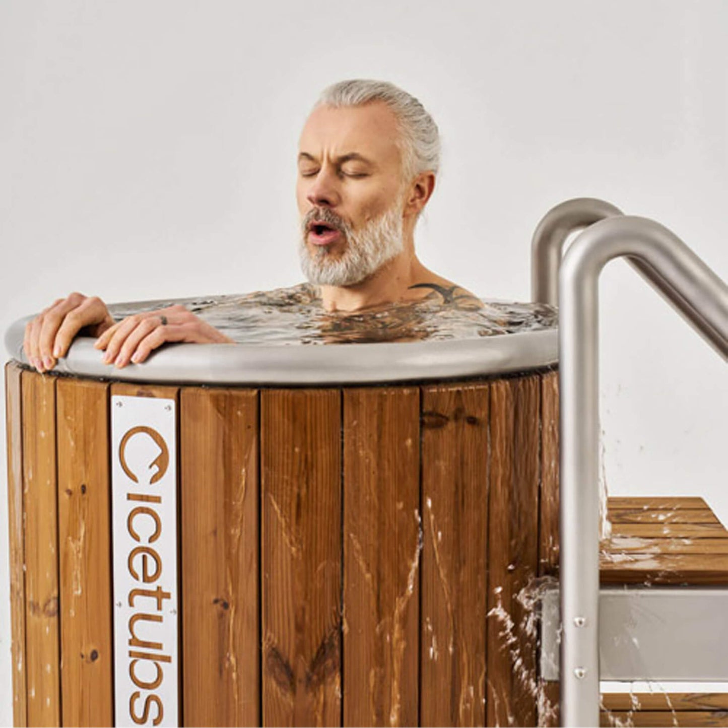 Icetubs IceBarrel Thermowood And Fiberglass Cold Plunge Immersion Tub (SAK68129)