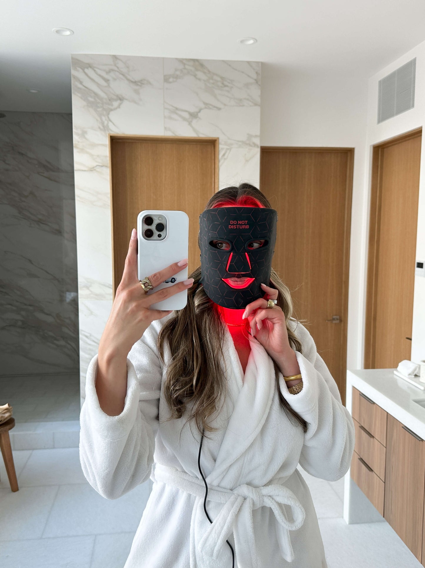 Renew Red Light The Mask – LED Light Therapy Mask with Red, NIR, Blue & Orange Wavelengths