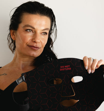 Renew Red Light The Mask – LED Light Therapy Mask with Red, NIR, Blue & Orange Wavelengths